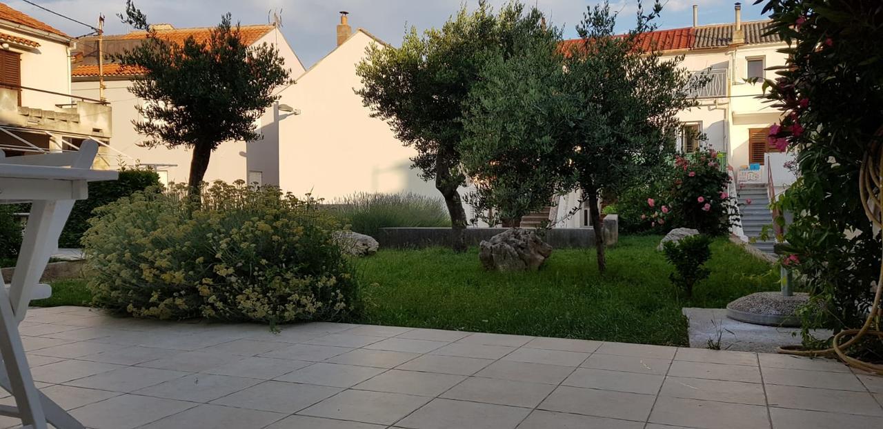 Hotel Sobe Zeneral Novalja Exteriér fotografie