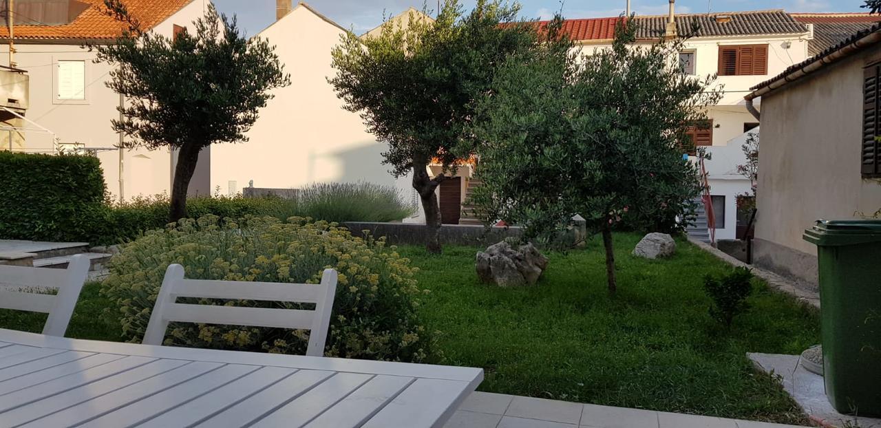Hotel Sobe Zeneral Novalja Exteriér fotografie